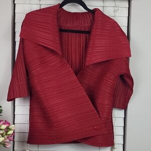 Vanite Couture Blouse / Jacket, Pleated, One Size Fits Most. Wine color.